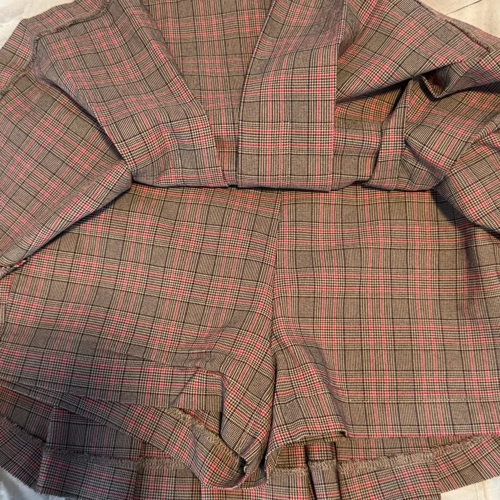 Wild Fable Plaid Skort - Gray and Red Small